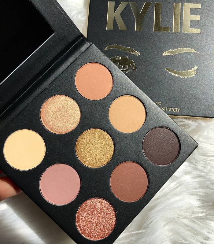 An eyeshadow palette from Kylie Cosmetics you can use to replicate your favorite of the young billionaire's Insta-looks. 44 Beauty Products You Might Want To Buy Two Of – They're That Great Make Up Diy, Festival Make Up, Makeup Pallets, Kylie Cosmetic, Beauty Make-up, Makeup Goals, Kylie Cosmetics, Makeup Brands, Makeup Palette