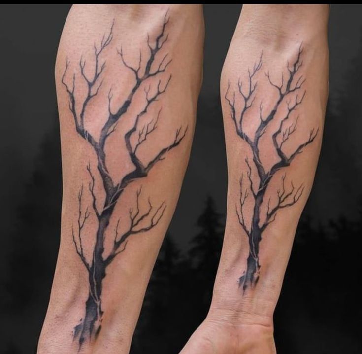 Tree Roots Tattoo Design, Tree Roots Tattoo Arm, Arm Tree Tattoo Men, Tree Roots Tattoo Men, Back Side Forearm Tattoo, Tree Branch Arm Tattoo, Tree Branch Tattoo Men, Half Tree Tattoo, Scary Tree Tattoo