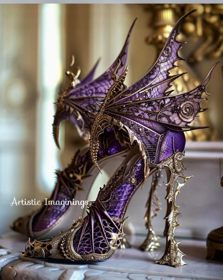 Dragon Corset, Whimsical Shoes, Diy Hair Dye, Fantasy Shoes, Art Costumes, Magic Shoes, Villain Costumes, Fairy Shoes, Heels Aesthetic