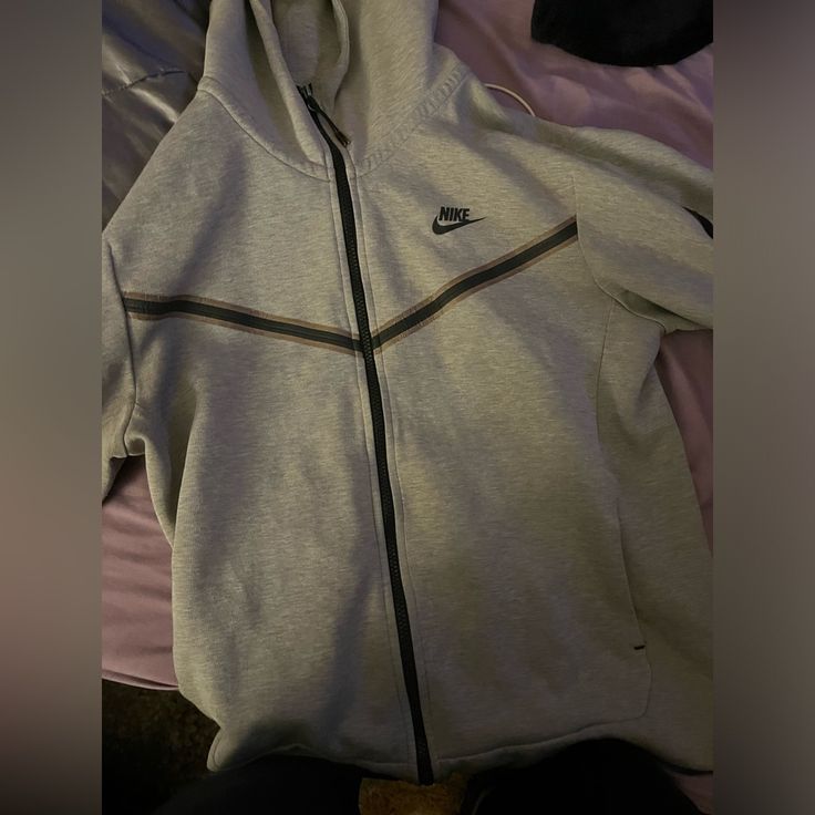 Ships Out Quick, Not Brand New But In Good Condition. Hoodie Is A Size S And Pants Are A Size Xs, But Fit Like A Small. Come With Hoodie And Pants Nike Tech Fleece Jacket, Grey Nike Tech Fleece, Nike Tech Fleece Tracksuit, Nike Tech Hoodie, Grey Nike Tech, Nike Tech Fleece Hoodie, Tech Fleece Hoodie, Tech Hoodie, Grey Hoodie Men