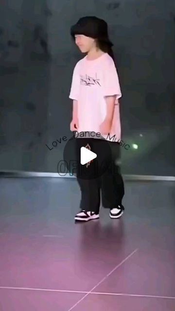 Dancing Video, Funny Vidio, Kids Talent, Funny Baby Gif, Contemporary Dance Videos, Love Dance, Dancing Baby, Flash Mob, Dance Routines