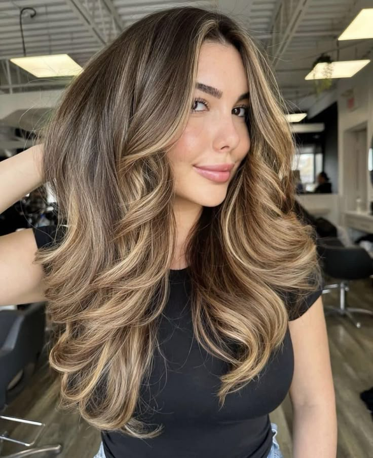 Baby Lights Balayage, Ash Blonde Ombre, Perfect Blonde Hair, Rambut Brunette, Icy Blonde Hair, Hair Color Caramel, Brunette Hair With Highlights, Baby Light, Spring Hair Color