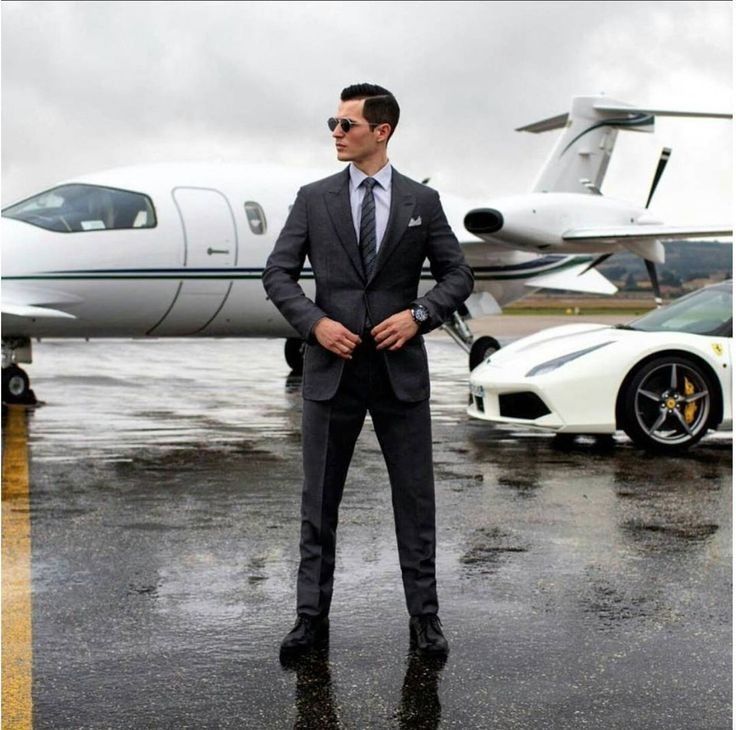 Rich Lifestyle Wallpaper, Rich Men Lifestyle, Men Luxury Lifestyle Aesthetic, Billionaire Men, Men Luxury Lifestyle, Luxury Lifestyle Rich Life, Mens Luxury Lifestyle, Luxury Lifestyle Aesthetic, Man Aesthetic