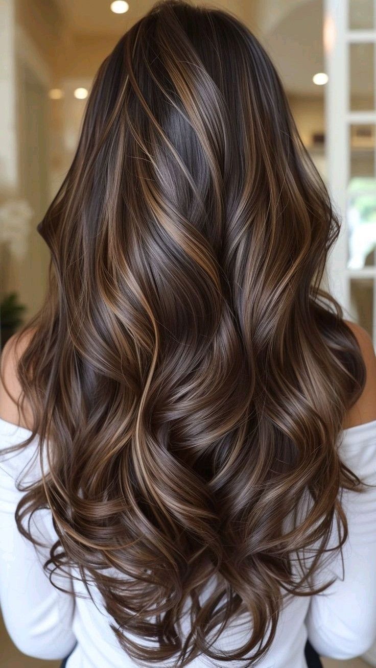 Chocolate Hair With Burgundy Highlights, Chunky Highlights Balayage, Expresso Highlights On Brown Hair, Caramel Brown Hair Highlights, Dark Brown Hair Golden Highlights, Dark Brown With Honey Highlights, Brown Sugar Highlights, Winter Brunette Hair Color Highlights, Tone Down Highlights