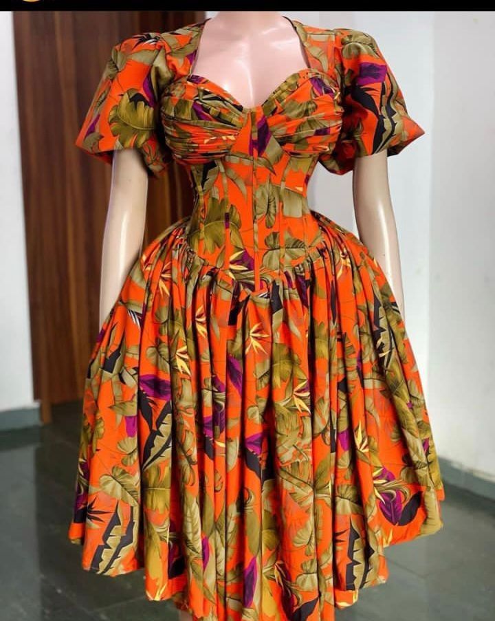 Gathers Gown, Trending Ankara Gowns, Simple Dress Styles, Classy Short Dresses, Chic Dress Classy, Kente Styles, African Dresses Modern, Short Dress Styles, African Wear Dresses