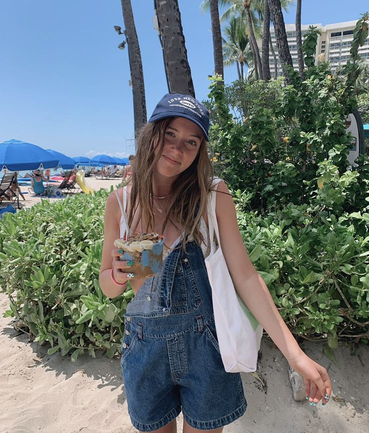 Beach Outfit Overalls, Overalls Over Swimsuit, Jumper Beach Outfit, Beach Overalls, Beach Overall Outfits, Beach Jumper, Hawaii Clothes Aesthetic, Summer Outfits Overalls Shorts, Overalls Outfit Beach