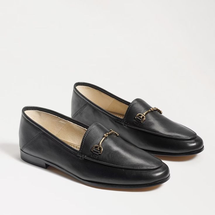 The iconic Loraine Loafer is totally sophisticated and classic. It's truly a designer women's loafer reimagined. The sleek leather sole and goldware dress up this menswear inspired bit loafer to a whole new level of chic. Designed in a variety of colors and materials, the Loraine horsebit loafer can be dressed up or down and compliments any outfit. From the office to a night out, the Loraine has solidified it's place as the best loafer for women. Pairs well with: straight-leg trousers and a cash Best Loafers, Work Capsule Wardrobe, Slippers Heels, Womens Loafers, Leather Loafers Women, Work Capsule, Bit Loafers, What Should I Wear, Cashmere Turtleneck