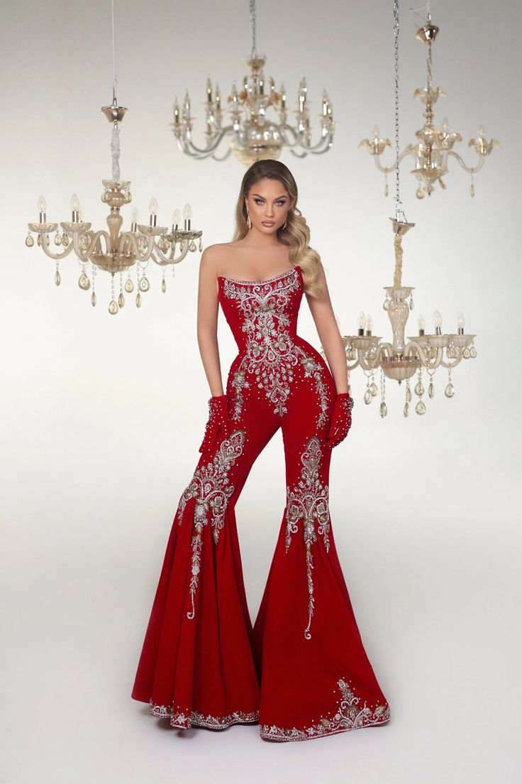 Taxes + Livraison incluses ! Drag Queen Outfits, Luxurious Dresses, Circus Costume, Velvet Jumpsuit, Veil Hairstyles, Jumpsuit Elegant, Ankle Length Dress, Column Dress, Red Dresses