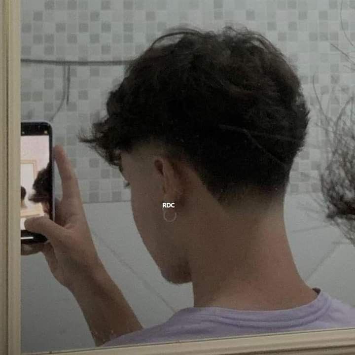 Low Taper Haircut, Low Fade Curly Hair, Taper Fade Long Hair, Taper Fade Short Hair, Fade Haircut Curly Hair, Taper Fade Curly Hair, Low Taper Fade Haircut, Fade Haircut Styles, Haircut Selfie