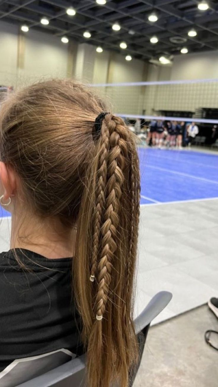 hairrrr Race Day Hair, Tennis Hairstyles, Football Hairstyles, Running Hairstyles, Soccer Hairstyles, Volleyball Hair, Track Hairstyles, Competition Hair, Prettiest Celebrities