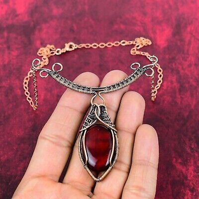 Gemstone : Red Fire Labradorite. Wire Wrapped Irregular Stones, Christmas Wire Wrapped Jewelry, Wire Wrapped Necklace Ideas, Wire Tutorials, Wire Wrap Jewelry Designs, Wire Wrapped Jewelry Diy, Copper Wire Jewelry, Wire Jewelry Designs, Rock Jewelry