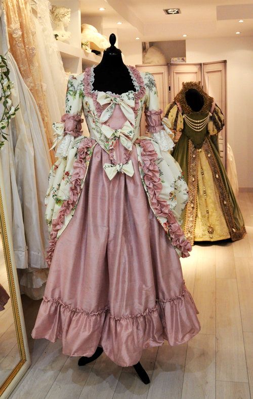 1700s Dresses, Victorian Coquette, 18th Century Dresses, European Costumes, Dangerous Liaisons, Century Dress, 18th Century Fashion, Old Dresses, Historical Dresses