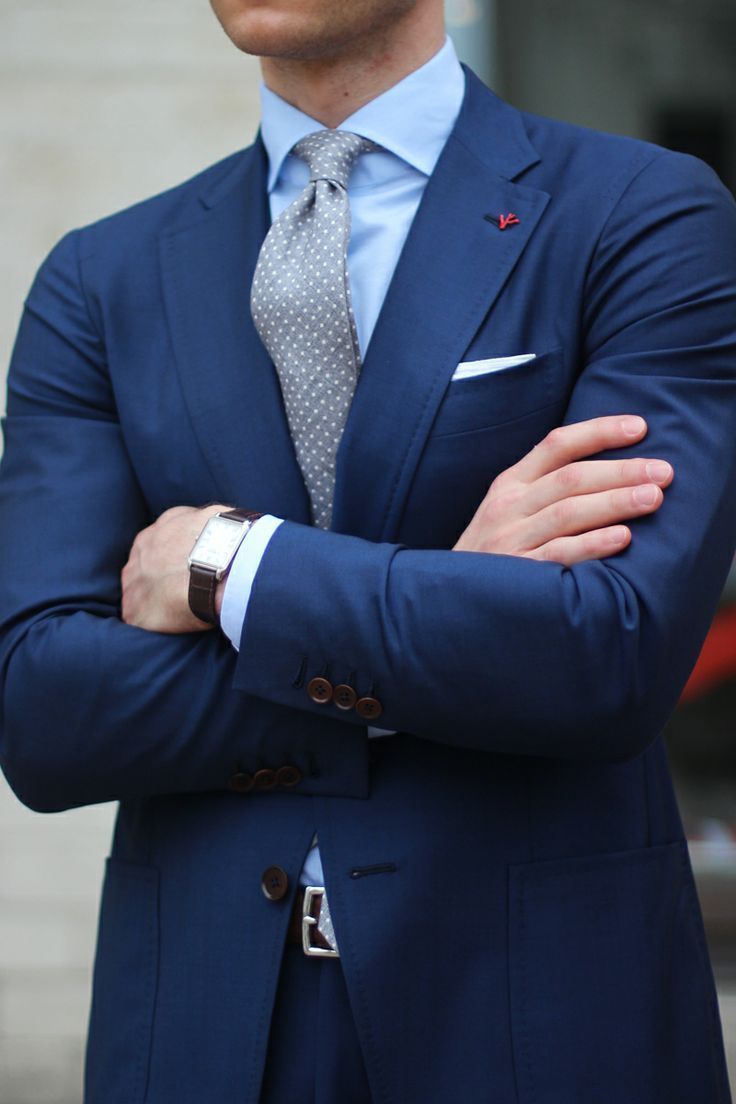 Terno Slim Fit, Terno Slim, Dark Blue Suit, Suit Combinations, Blue Suit Men, Navy Blue Suit, Mens Fashion Blog, Navy Suit, Sharp Dressed Man