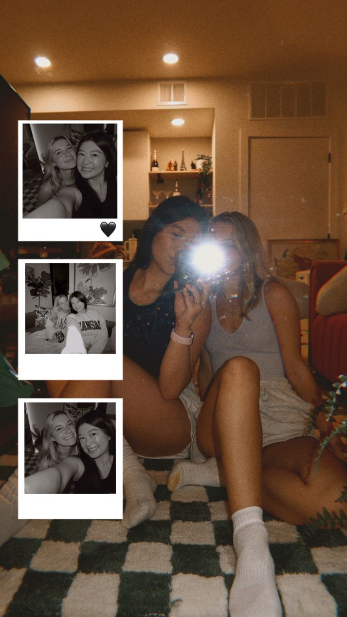 Two friends taking mirror selfie with digital camera sitting on the floor. Pictures edited with filter. Black and white and filmy vibe. Polaroid collage with 3 photos on top of one selfie. Best Friend Collage Instagram Story, Ig Story Multiple Pictures Ideas, Instagram Edit Story Idea, Friend Story Ideas Instagram, Insta Story Ideas 2 Photos, Ig Story Idea With Friends, 2 Pictures Instagram Story Ideas, Pic Collage Instagram Story, Insta Stories Ideas With Friends