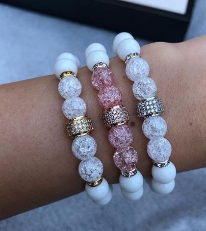 Bling Beaded Bracelets, Rhinestone Beaded Bracelet, Crystal Beaded Bracelets Diy, Handmade Jewelry Diy Bracelets, Crystal Bead Bracelets, Charm Bracelets For Girls, Girly Bracelets, Homemade Bracelets, Crystal Bead Jewelry