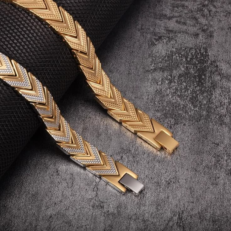 Braclets Gold, Latest Ring Designs, Mens Bracelet Gold Jewelry, Man Gold Bracelet Design, Gents Bracelet, Mens Bracelet Designs, Magnetic Bracelets, Glamour Jewelry, Mens Diamond Bracelet