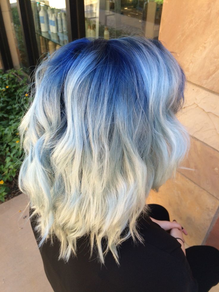 Blue shadow root with platinum blonde Blue To Blonde Hair, Blue Roots Blonde Hair, Blond And Blue Hair, Blue Shadow Root, Braid Hairstyles With Weave, Blonde And Blue Hair, Hairstyles With Weave, Colored Hair Roots, Short Bleached Hair