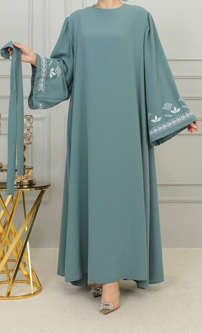 New Model Abaya Design 2024, Abaya Designs 2024, Abaya Styles For Ladies, Simple Abaya Designs Casual, Turkish Abaya Designs, Embroidery Abaya Design, New Abaya Designs, Turhan Sultan, Simple Abaya Designs