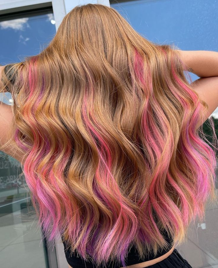 Cute Simple Hair Dye Ideas, Hair Dye Ideas Blonde Color Trends, Honey Blonde Hair With Pink Underneath, Blonde Hair With Colorful Highlights, Dirty Blonde Hair Dye Ideas, Bottom Of Hair Dyed, Pink Streaks In Light Brown Hair, Pink Underdye Hair Blonde, Pink Picaboo Hair