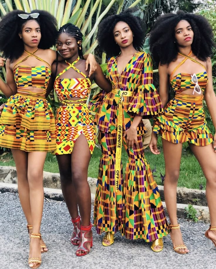 Ankara Photo of the Day: Happy Independence Day Ghana! Pamella Ordetta, Oboshie & The WW Twins in Tailored by Oboshie Spring Makeup Ideas, Mode Prints, Kente Dress, Style Africain, African Prom Dresses, African Print Clothing, Kente Styles, Afrikaanse Mode, African Fashion Ankara