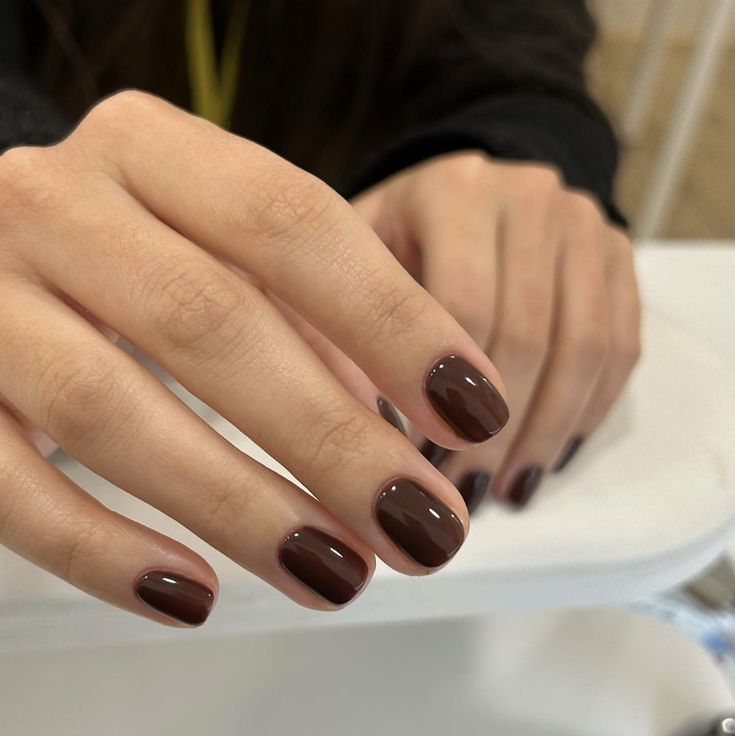 Aestethic Nails, Autumnal Nails, Glue On Nails Short, Nails Press Ons, Square Press On Nails, Short Fake Nails, Brown Acrylic, Short Gel Nails, Press On Nails Short