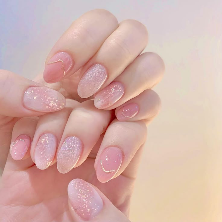 Korean Nail Art Aesthetic Almond, Soft Gel Nails Design Classy, Nail Art Aesthetic Pink, Nail Art Simple Pink, Nail Art Elegant Classy, Nail Design 2024, Pink Nails Design Short, Simple Pink Nail Designs, Pink Nails Design Ideas