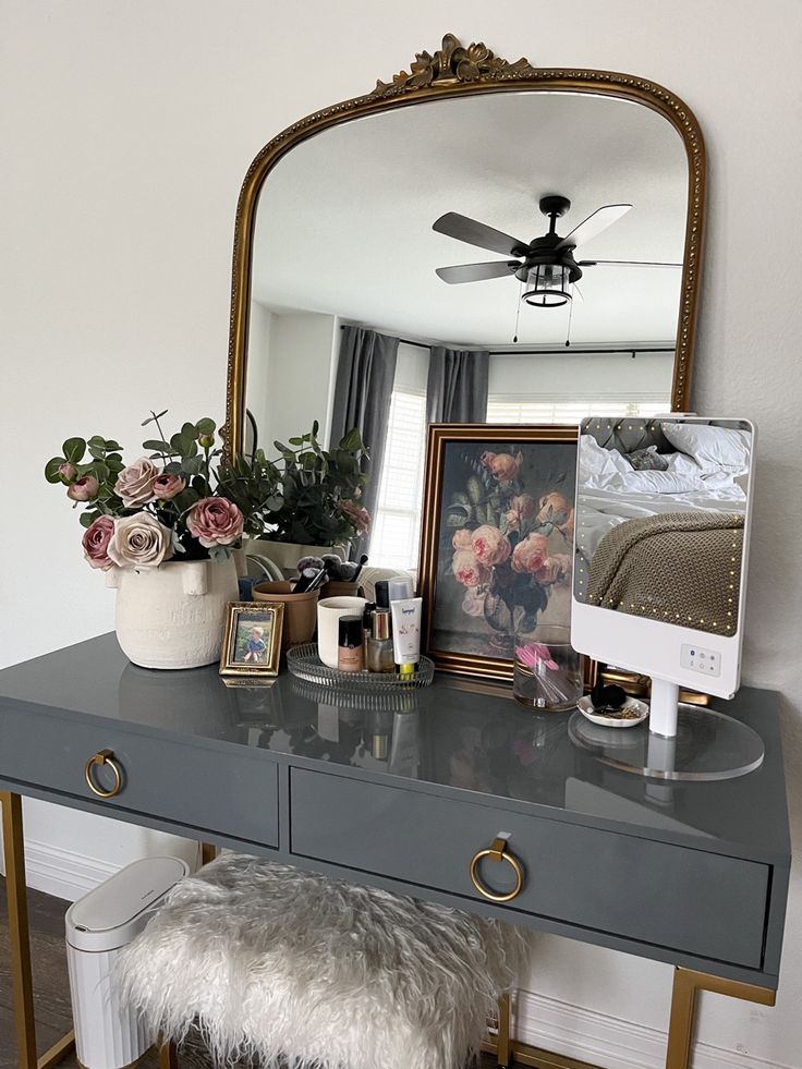 Makeup vanity Moody Makeup Vanity, Girly Vanity, Vanity Styling, Bedroom Girly, Gleaming Primrose Mirror, Primrose Mirror, Makeup Desk, Vanity Makeup, House Furniture