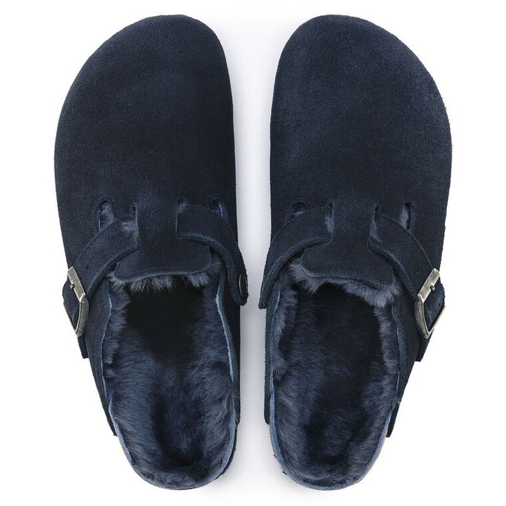 Winter Suede Clogs With Rubber Sole, Winter Shearling Slip-on Mules, Shearling Slip-on Clogs With Rubber Sole, Shearling Clogs With Rubber Sole Slip-on, Casual Shearling Clogs With Round Toe, Winter Clogs With Textured Footbed And Round Toe, Winter Leather Footbed Slip-on Mules, Comfortable Winter Clogs With Leather Sole, Winter Clogs With Cushioned Footbed And Round Toe