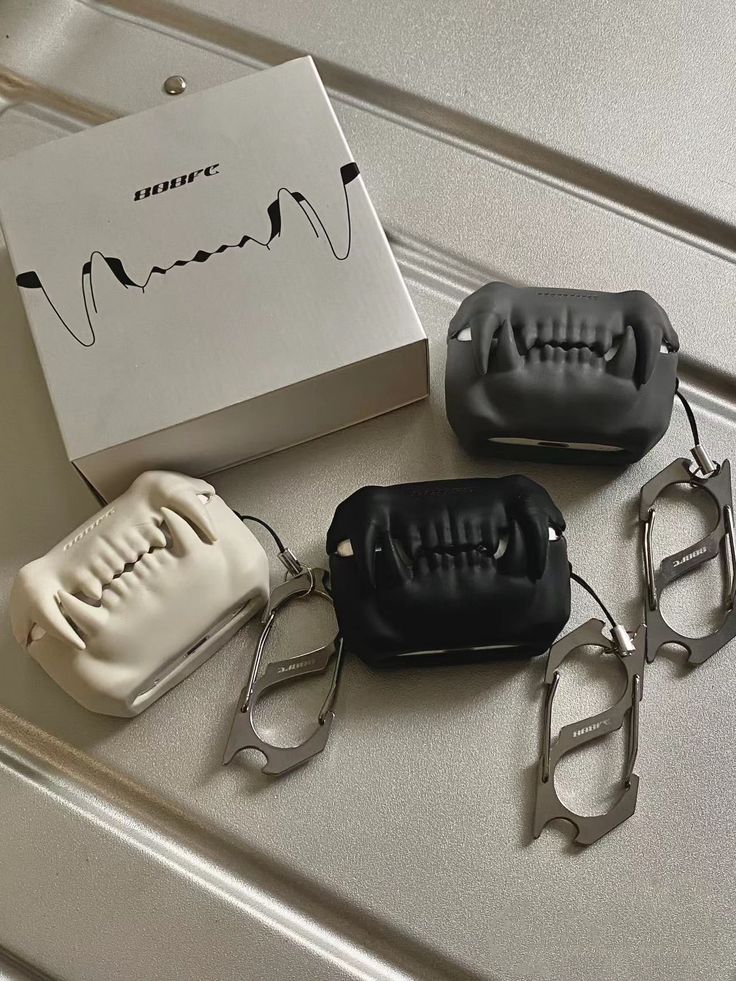 Cool Airpod Cases, Tiger Tooth, Dope Jewelry Accessories, Keychain Black, Tech Jewelry, Earbuds Case, Airpods Pro Case, Dope Jewelry, Fashion Toys