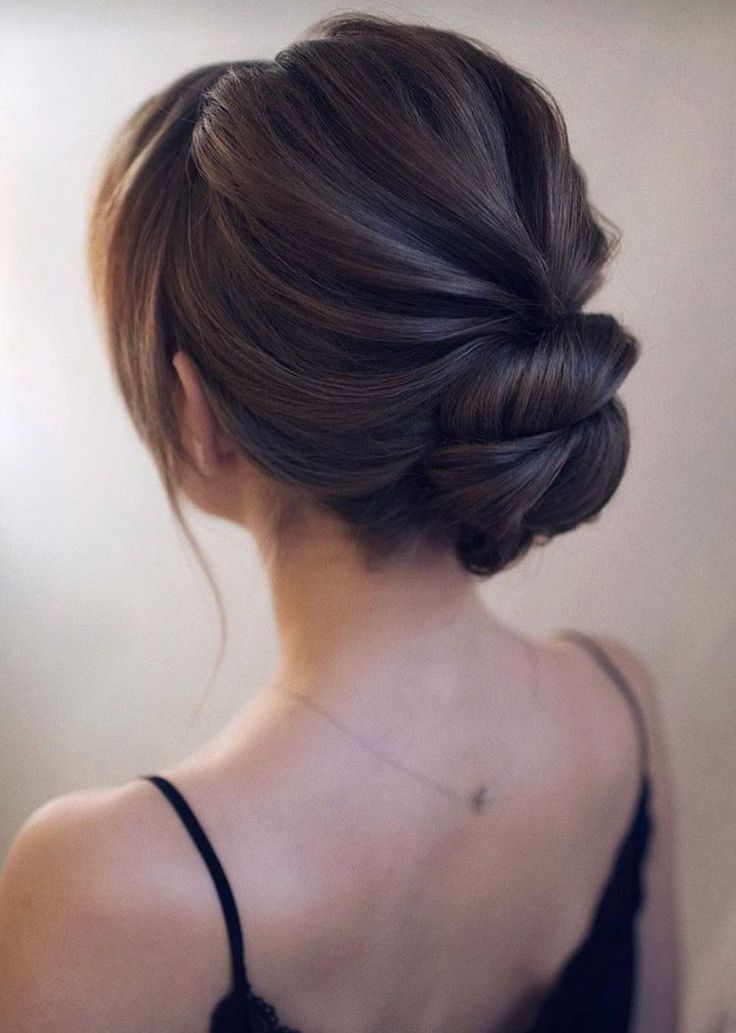 Bun Wedding, Chinese Bride, Low Bun Hairstyles, Bridal Hair Updo, Mom Hairstyles, Wedding Hair Inspiration, Low Bun, Penteado Cabelo Curto, Wedding Hairstyles Updo