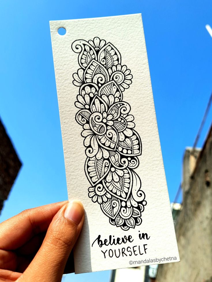 Pattern Bookmark Easy Mandala Bookmark, Anime Bookmarks Ideas, Mandala Art Bookmark, Zentangle Bookmarks, Process Tattoo, Flower Sketch Pencil, Mandala Bookmark, Pattern Bookmark, Mandala Drawings