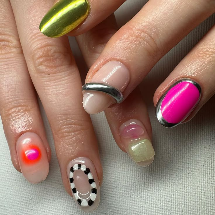 Gen Z Nails, Minimal Nails Art, Hello Nails, Cute Nails For Fall, Gelish Nails, Gen Z, Funky Nails, Short Acrylic Nails, Nail Shapes