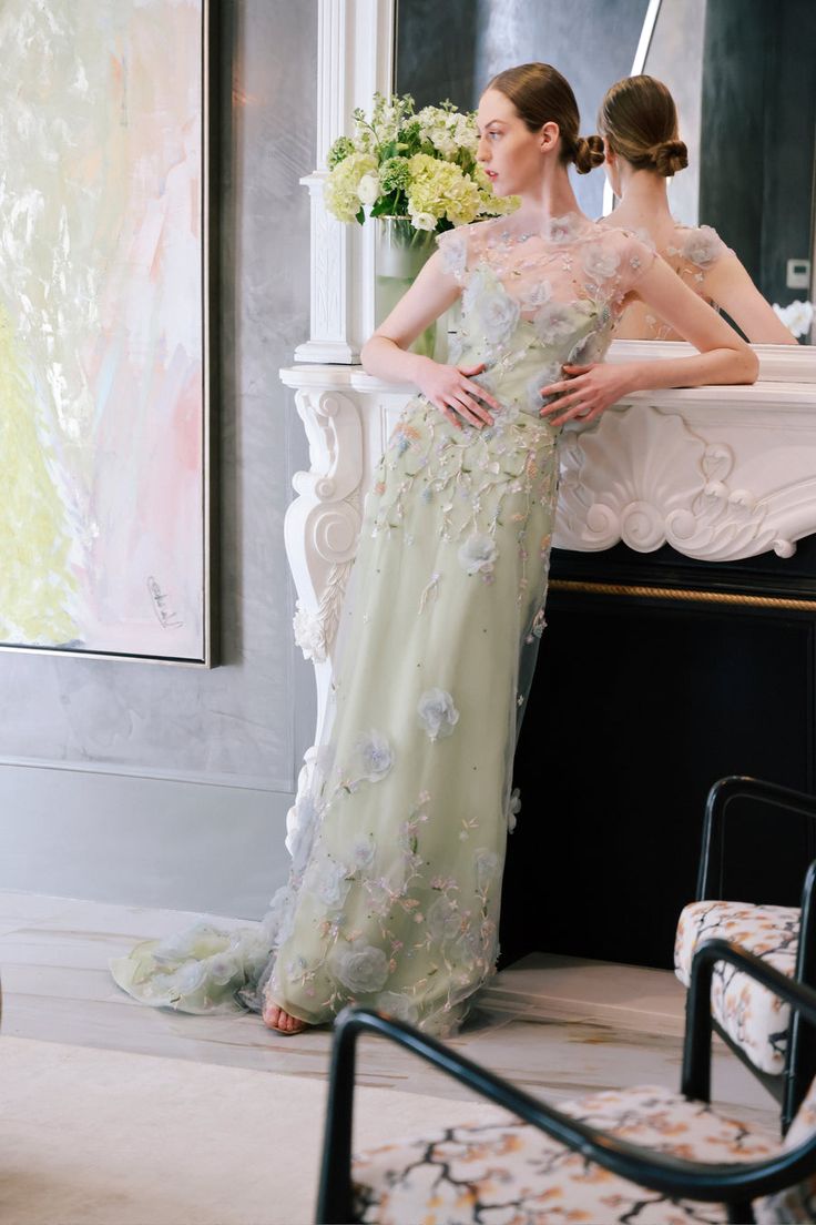 Strapless sweetheart gown with tulle floral embroidery Olive Clothing, Green Formal Dresses, Glamorous Hair, Fantasy Fashion, Bridal Collection, Wedding Outfit, Floral Embroidery, Evening Dresses, Fashion Dresses