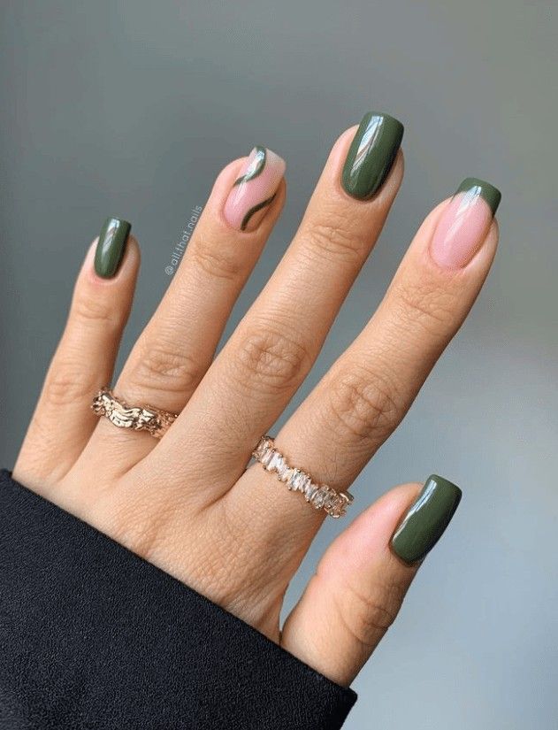 Color Winter Nails, Nail Colors Dark, Dark Nail Polish Colors, Charcoal Nails, Dark Winter Nails, Nail Art Vert, Forest Green Nails, Green Nails Designs, Dark Color Nails