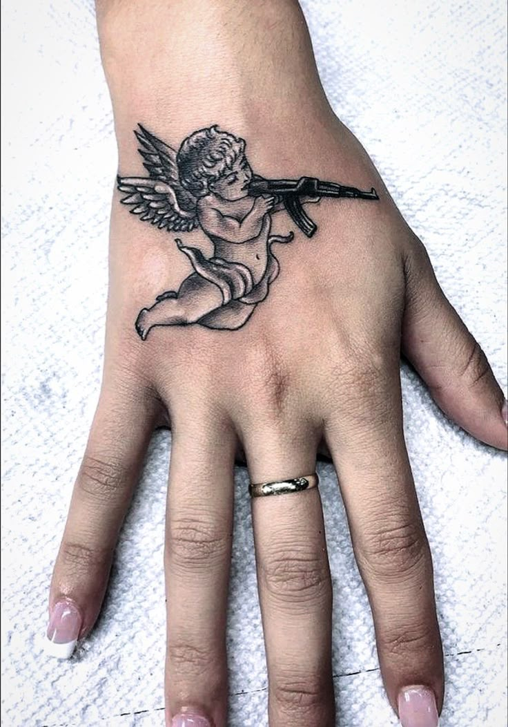 Hase Tattoos, Angle Tattoo, Alas Tattoo, Cupid Tattoo, Basic Tattoos, Hand And Finger Tattoos, Pretty Hand Tattoos, Neck Tattoos Women, Small Pretty Tattoos