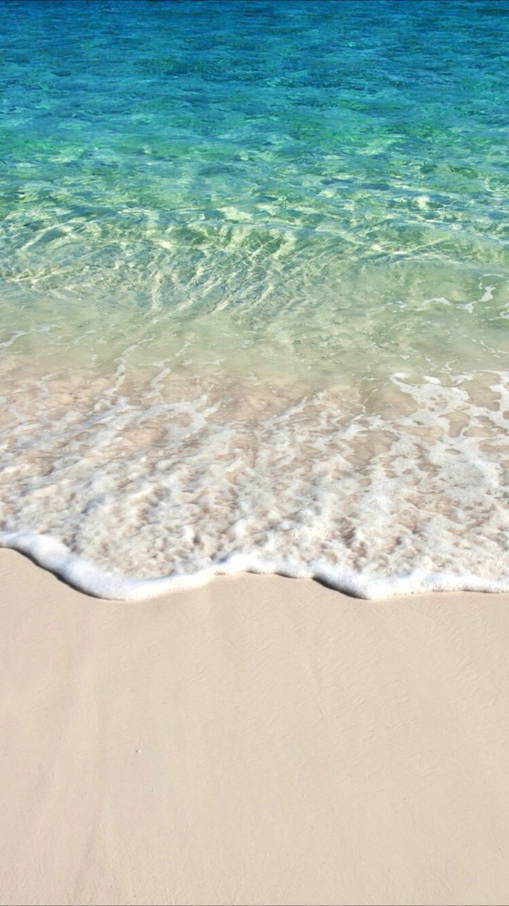 the beach is clean and ready to be used as a backdrop for an image or wallpaper