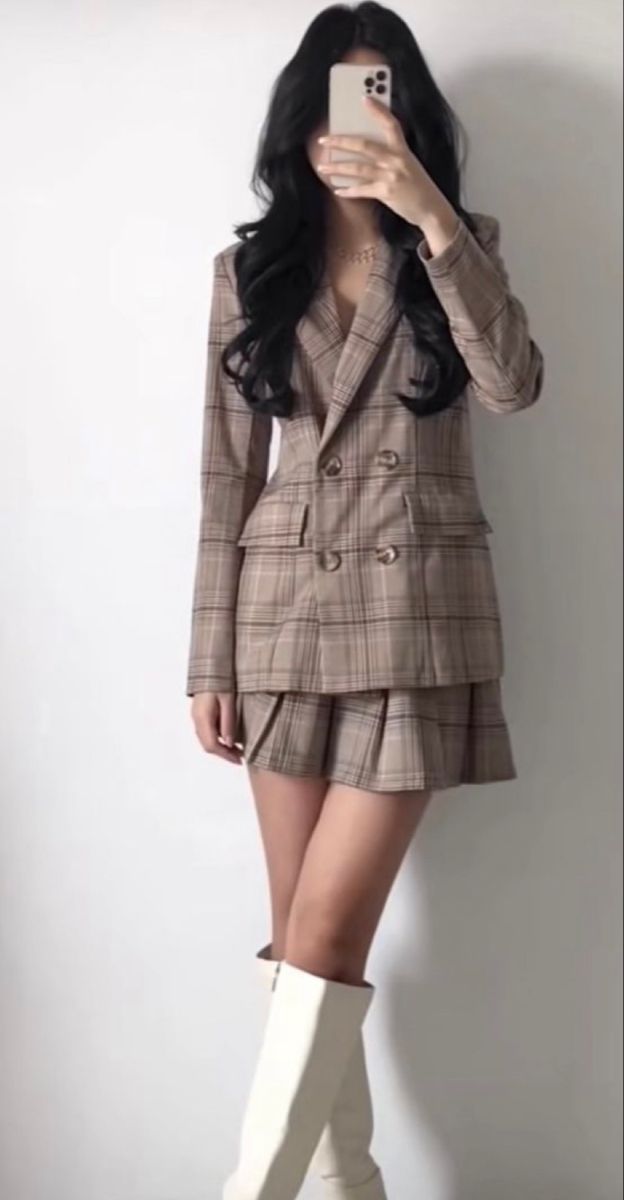 Female Reporter Outfit, Rich Ppl Outfits, Corperate Girl Outfits, Reporter Aesthetic Outfit, Formal Girl Outfits, Fancy Girl Outfits, Kdrama Outfits Women Rich, Rich Girl Outfits Classy, Speech And Debate Outfit