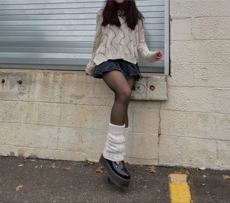 Leg Warmers Outfit Gyaru, Harajuku Leg Warmers Outfit, Leg Warmers And Hand Warmers Outfit, Chunky Shoes Leg Warmers, Stockings With Leg Warmers, Chelsea Boots With Leg Warmers, Boots And Leg Warmers Outfit, Skirt And Legwarmers, Dress Leg Warmers Outfit