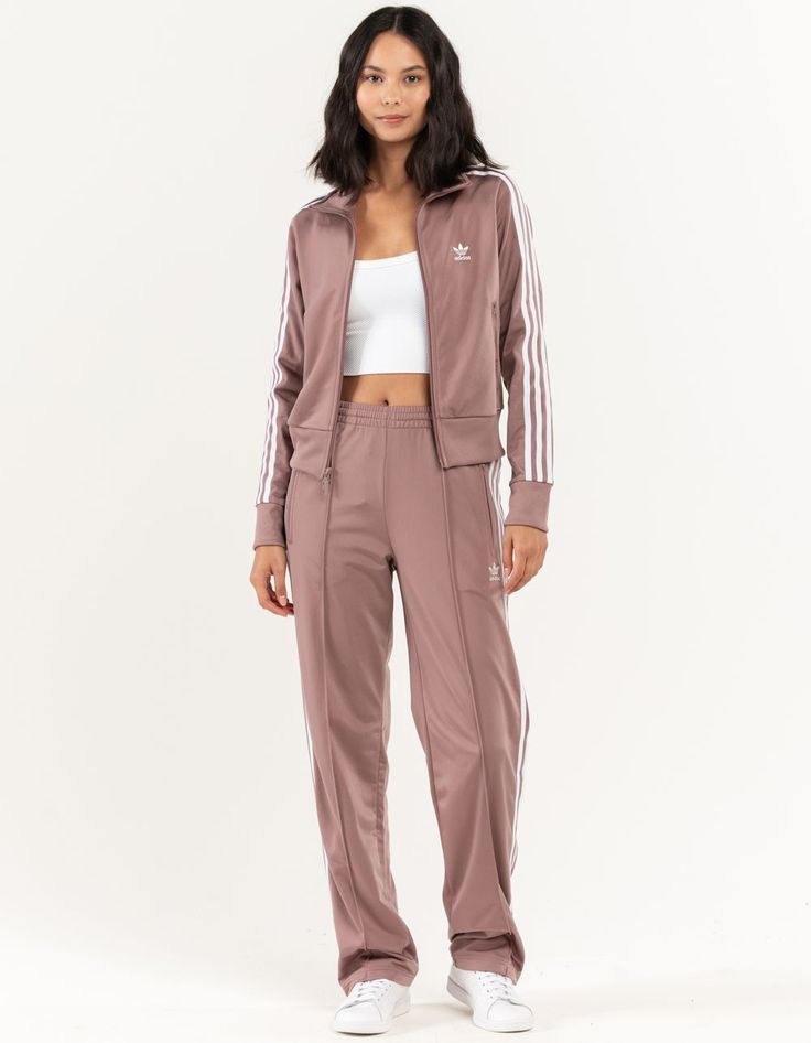 Best summer tracksuits for girls and women's by@Womensfashiongallery #youtube #viral #subscribe Adidas Tracksuit Women, Track Suits Women, Adidas Adicolor, Adidas Classic, Adidas Tracksuit, Track Suits, Adidas Sweatpants, Adidas Outfit, Pink Adidas