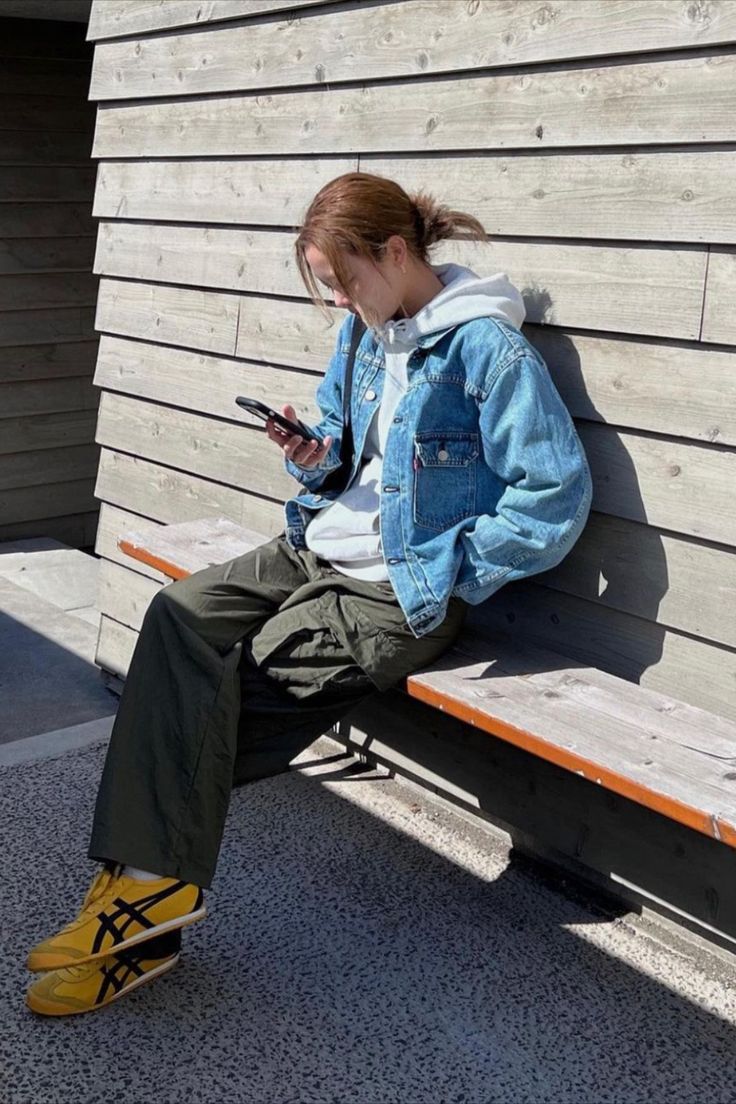 How To Wear Onitsuka Tiger Women, Yellow Jacket Outfit Women, Hoodie And Denim Jacket Outfit, Styling Onitsuka Tiger, Onitsuka Kill Bill Outfit, Onitsuka Yellow Outfit, Onitsuka Tiger Women Outfit Yellow, Yellow Onitsuka Tiger Outfit, Yellow Sneakers Outfit