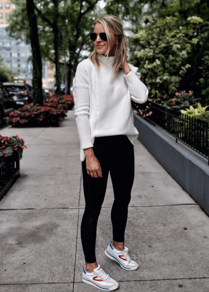 Black Leggings Casual, Look Legging, Black Leggings Outfit, Legging Outfits, Athleisure Outfits, Leggings Casual, Winter Mode, Winter Fashion Outfits, Fall Winter Outfits