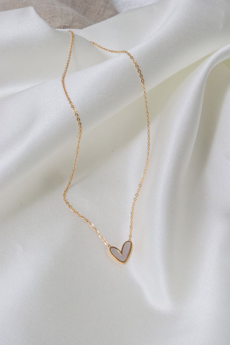 Love Pendant Necklace, Trendy Chains For Women, Necklace To Give To Your Girlfriend, Trendy Necklaces Gold, Pendant For Girls Gold, Gold Necklace For Girlfriend, Cute Chains For Women, Mother's Day Double Heart Gold Plated Necklace, White Heart Necklace With Clavicle Chain As Gift