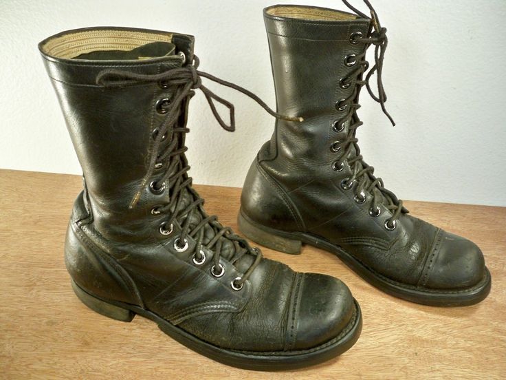 Military Combat Boots, Cap Toe Boots, Army Boots, Mens Attire, Men’s Boots, Army Fashion, Mens Leather Boots, Military Boots, Red Wing