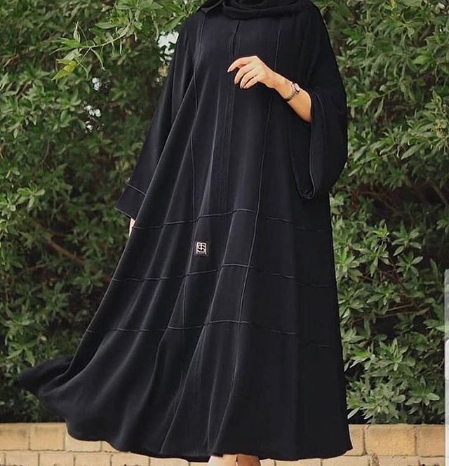 #classyabaya  Nida material Rate 2800 Burqa Design, Simple Abaya Designs, Arabic Abaya, Stylish Abaya, Black Abaya Designs, Abaya Designs Latest, Abaya Fashion Dubai, Niqab Fashion, Abaya Design