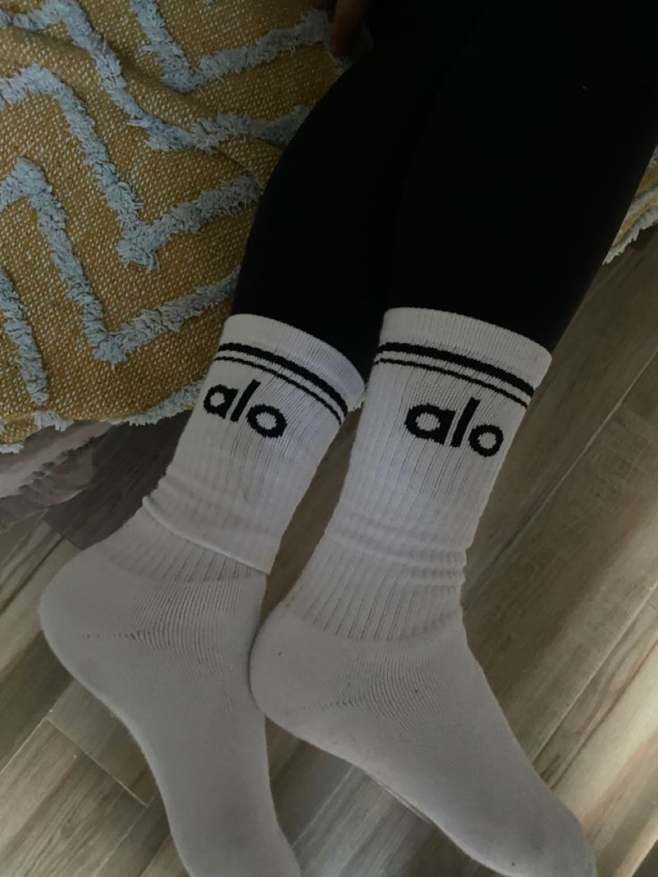 Alo Yoga Socks, Alo Socks, Board Aesthetic, Dirty White, Womens Socks, Yoga Socks, Gym Outfits, Trendy Outfits For Teens, Instagram Feed Inspiration