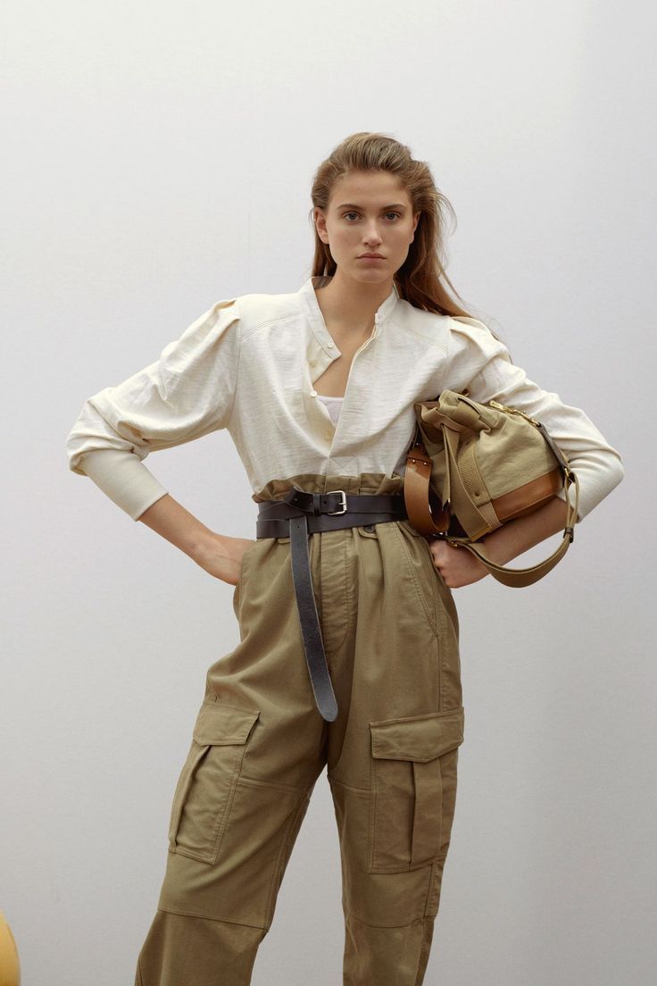 Military Inspired Fashion, Safari Outfit, Safari Outfits, Basic Fashion, Looks Country, Vogue Australia, Safari Style, Isabel Marant Etoile, Military Inspired