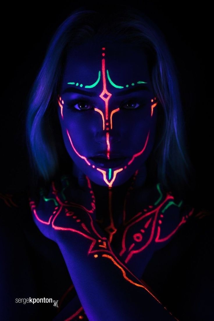 Rave Face Paint, Glow Face Paint, Black Light Makeup, Uv Face Paint, Neon Face Paint, Uv Makeup, Festival Face Paint, Neon Rave, Alien Makeup