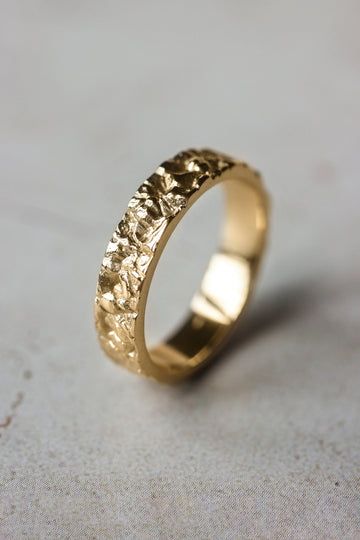 This listing is for the set of TWO wedding bands: for him and for her.Unusual wedding bands for couple feature unique rock surface. Textured unisex ring looks original and modern, you won't find anything similar mass produced. Stylish wedding rin... Modern Gold Rings Unique, Unusual Wedding Bands, Two Wedding Bands, Unique Wedding Bands For Women, Wedding Rin, Rock Texture, Unusual Wedding Rings, Alternative Wedding Bands, Wedding Bands For Him