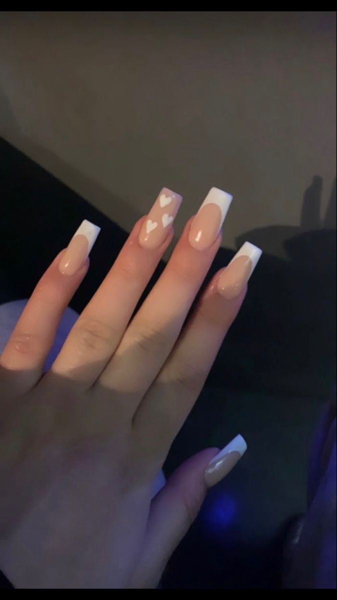 Mid Length Nails Acrylic Coffin, Cute Acrylic Nails For Graduation, Coffin Acrylic Nails Graduation, Short Medium Acrylic Nails Square, Summer Nail Inspo Acrylic Square, Cute Nails Acrylic Mid Length, Trendy Nail Inspo 2023 Summer, Cheap Nails Acrylic, Formal White Nails