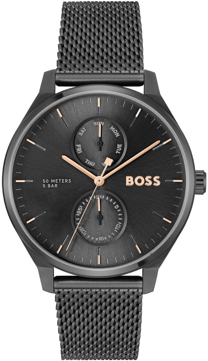 BOSS HB1514105 TYLER Heren Horloge    - Behuizing gemaakt van staal, in de kleur zwart  - Horlogeband gemaakt van staal, in de kleur zwart, met druksluiting  - Quartz uurwerk, werkt op batterijen  - Datum weergave  - Voorzien van mineraalglas, krasbestendig  - 5 ATM waterdicht, geschikt om mee te douchen.  - Breedte van de behuizing is 43 mm  - Dikte van de behuizing is 9.9 mm    Het merk Hugo Boss is wereldwijd bekend door de hoge kwaliteit en elegantie. De horloges zijn luxe, met oog voor deta Stil Elegant, Hugo Boss Man, Crystals Minerals, Minerals Crystals, Chronograph Watch, Hugo Boss, Chronograph, Accessories Watches, Wrist Watch